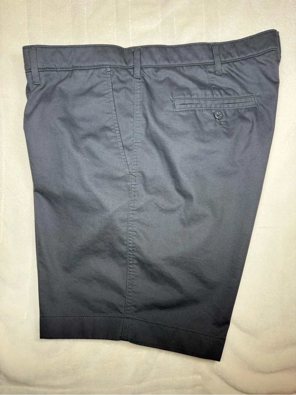Daniel Cremieux Men's Gray Flat Front Shorts with Red Stitch Accent